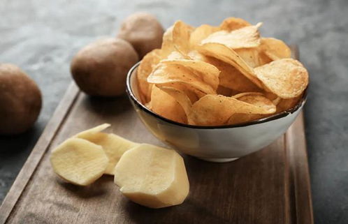 蟹肉棒里有蟹肉嗎 奶茶里的椰果產自椰子嗎 答案是